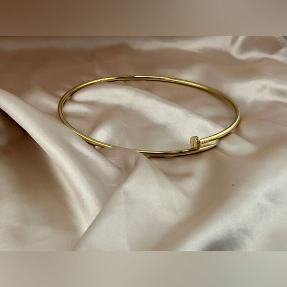 Gold Plated Stainless Steel Nail Shaped Necklace - Picture 4 of 7